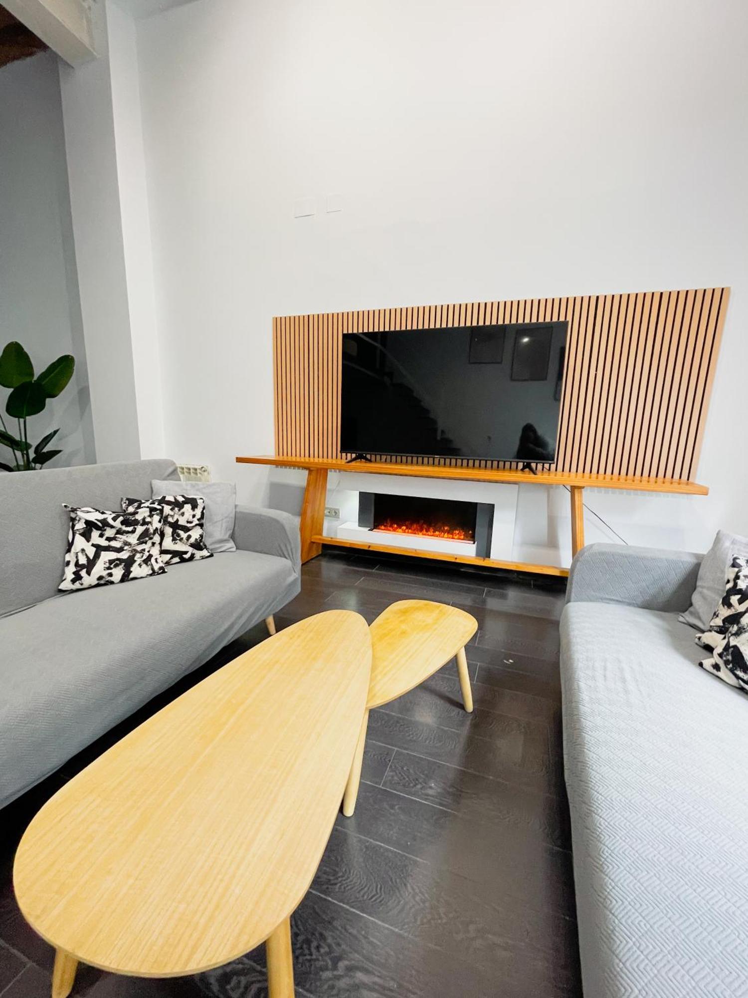 Carretas Duplex Exterior Izquierda Apartment Мадрид Екстериор снимка
