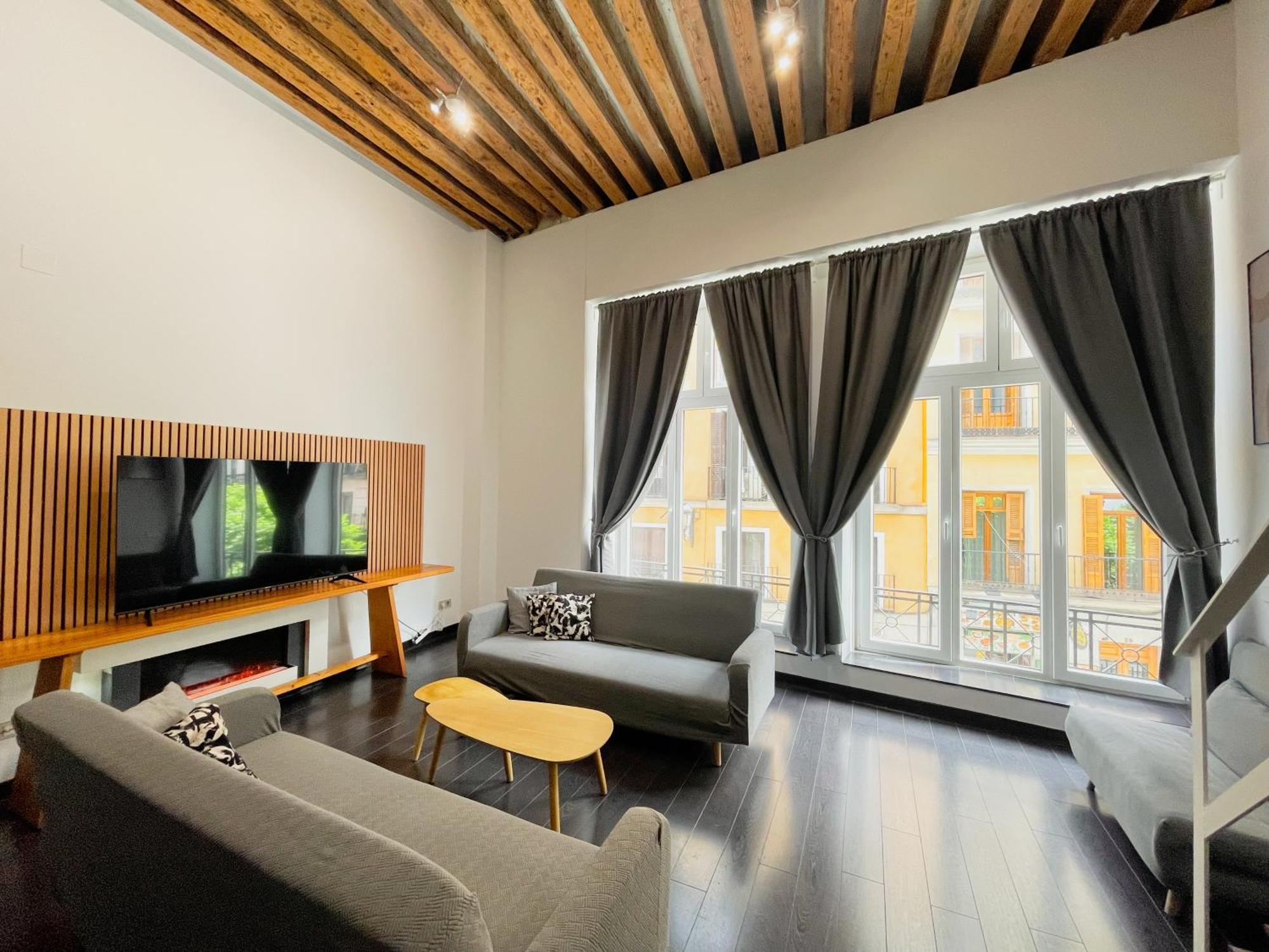 Carretas Duplex Exterior Izquierda Apartment Мадрид Екстериор снимка