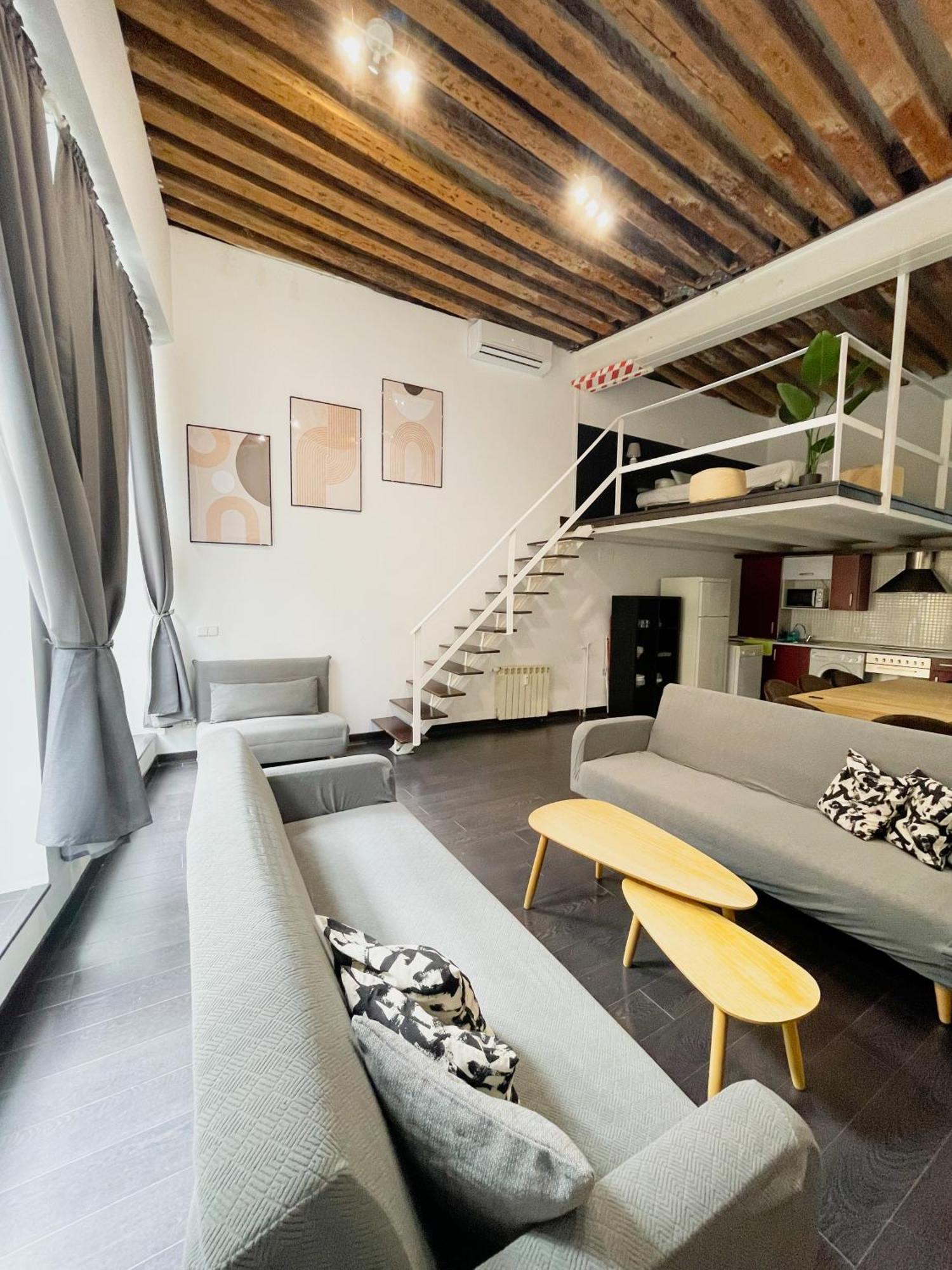 Carretas Duplex Exterior Izquierda Apartment Мадрид Екстериор снимка